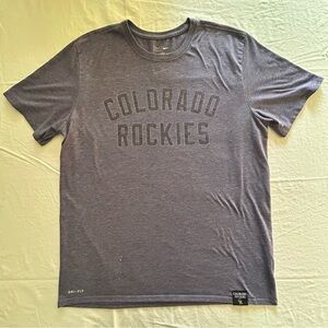 Nike Tee Colorado Rockies MLB T Shirt Men’s Size XL Purple Athletic